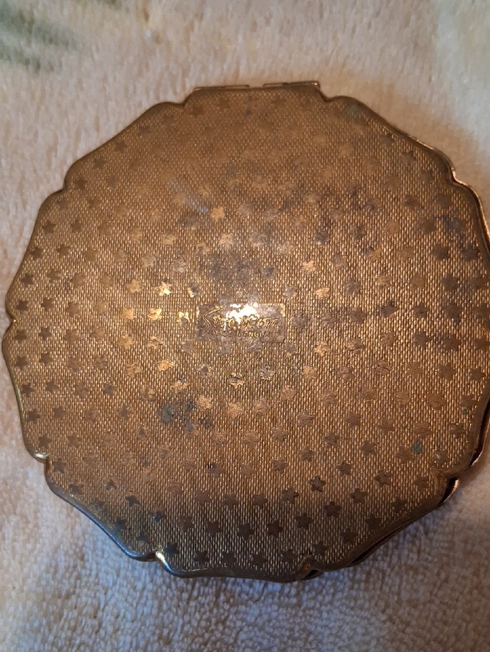 Stratton Powder Compact - Picture 3 of 7